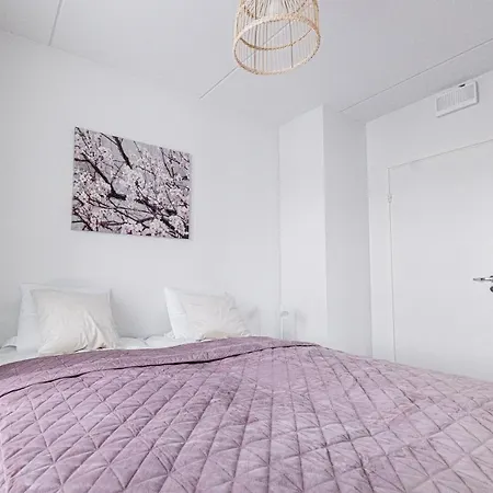 Sleepwell Rauha With Private Sauna And Parking * Turku